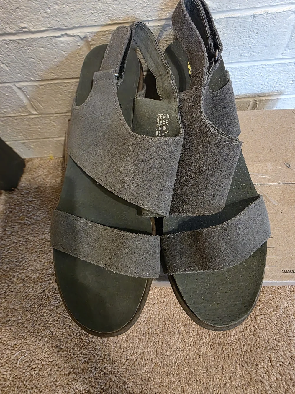 Volatile Womens Size 9 Gray Suede Leather Platform Wedge Sandals Y2K Boho